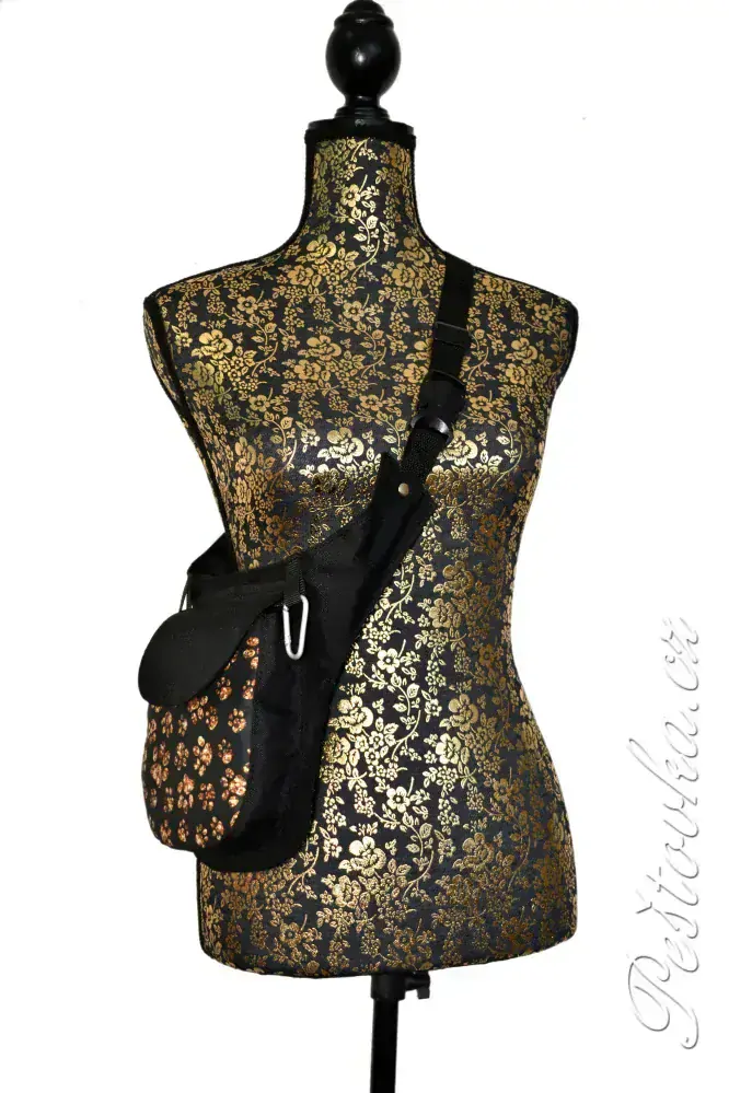 Peštovka ledvinka POSETO *zlatavé tlapky*