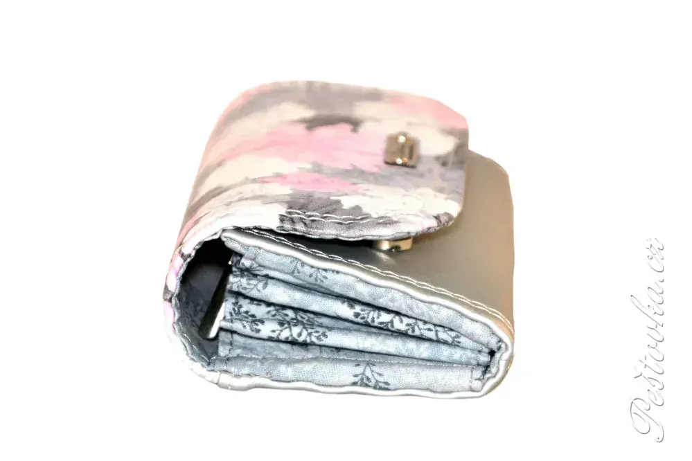 Peštovka Dámská elegantní peněženka *pivoňky se šedou*