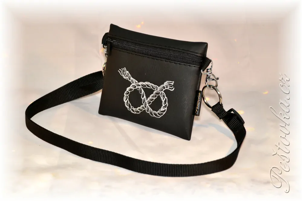 Peštovka Výstavní pamlskovník *UZLÍK* černý