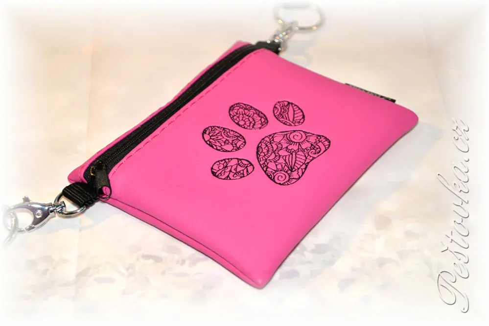 Peštovka Výstavní pamlskovník *tlapka - růžový*