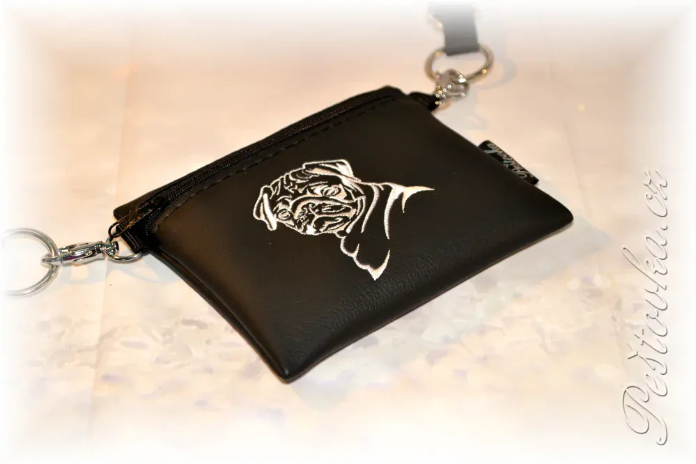 Peštovka Výstavní pamlskovník *MOPS černý*