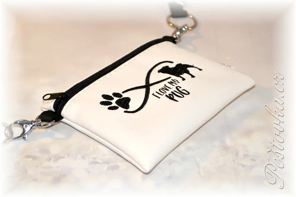 Peštovka Výstavní pamlskovník *MOPS I love - bílý*