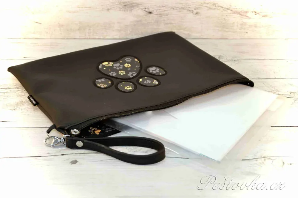 Peštovka - Pouzdro na průkazy původu A4 *černé s aplikací tlapky*