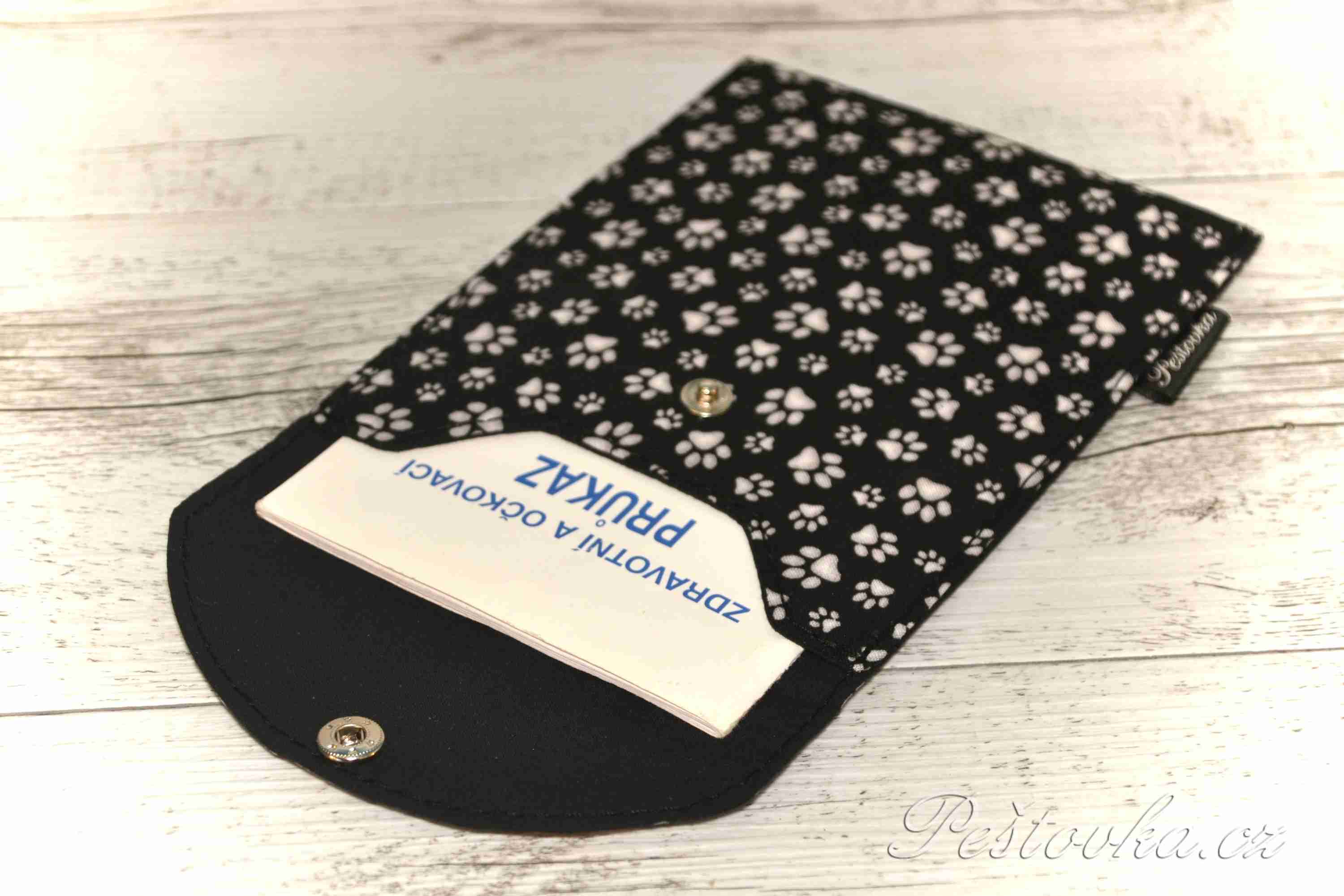 Peštovka - obal na očkovák - kapsička *bílé tlapky*