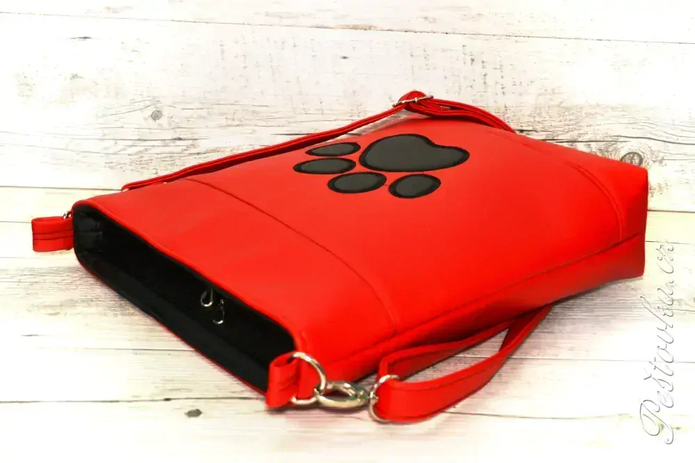 Peštovka - crossbody kabelka s tlapkou *červená*