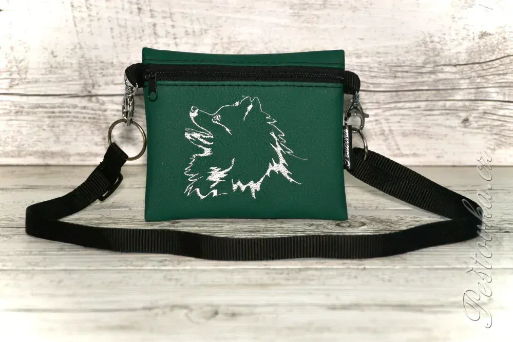 Peštovka Výstavní pamlskovník *německý špic* zelený