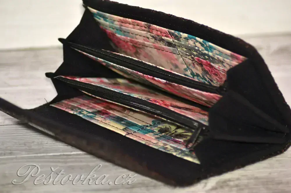 Peštovka Dámská koženková peněženka *bronzová koženka*