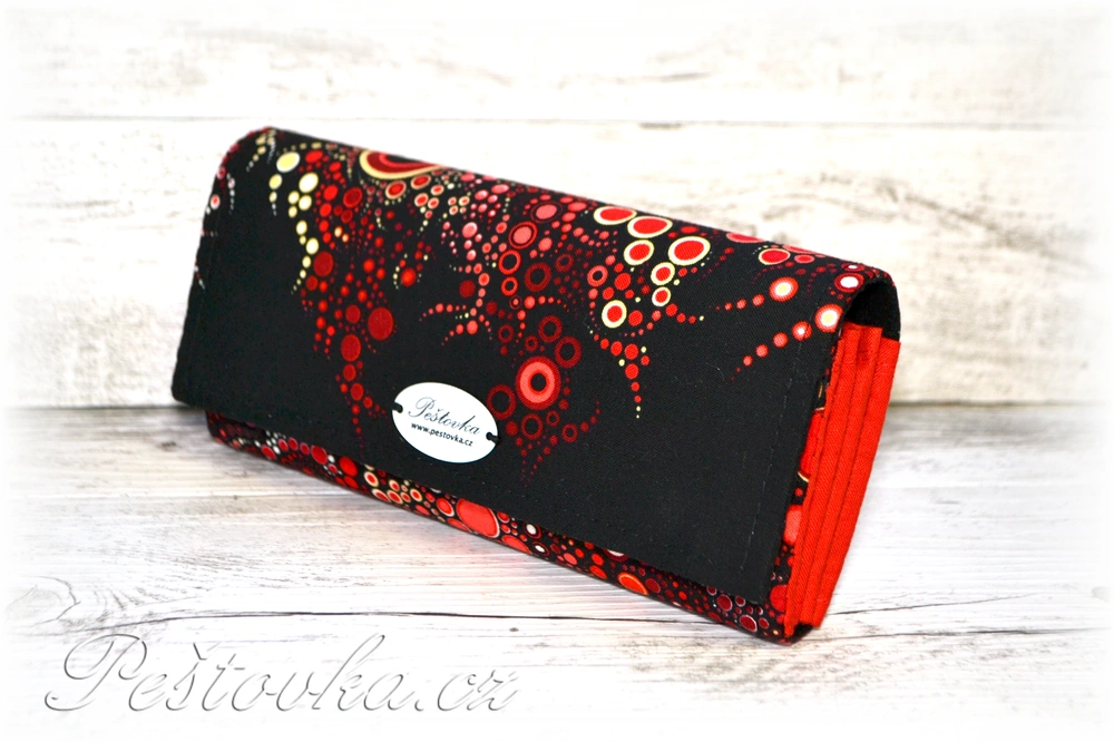 Peštovka Dámská peněženka ručně šitá *červeno-černé bublinky*