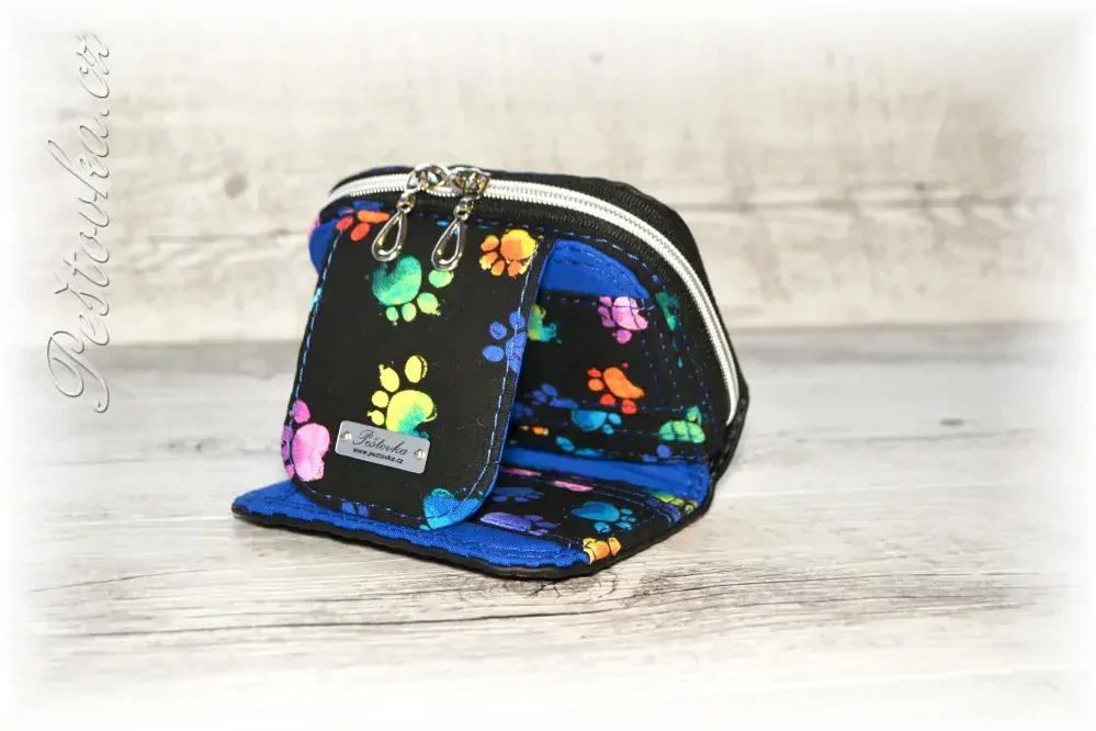 Peštovka Malá praktická zipová peněženka *barevné tlapky akvarel*