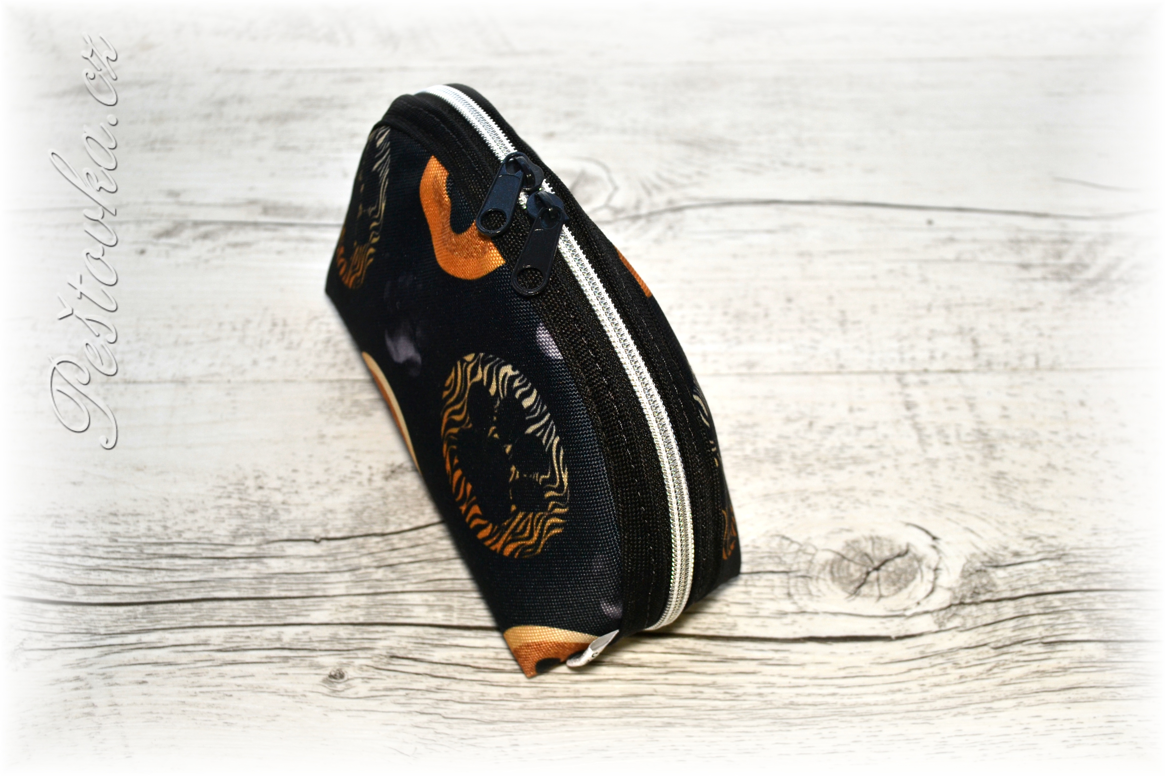 Peštovka kosmetická taštička RONDA *tlapky/kolečka