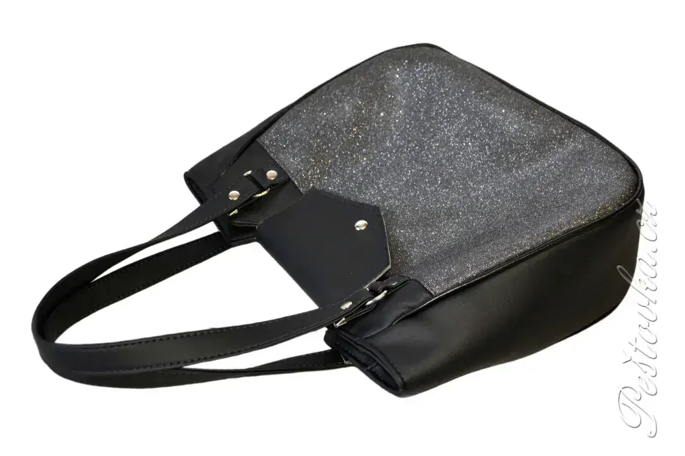 Peštovka kabelka Molly *černo-stříbrná*