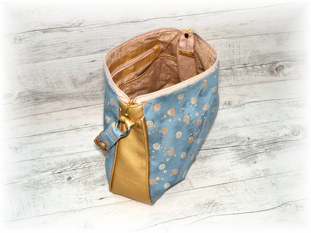 Peštovka kabelka Paulette *modro-zlatá*