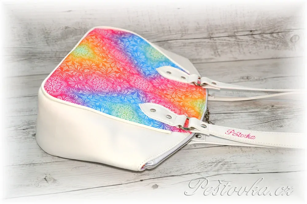 Peštovka - kabelka PANDORA *duhovka s bílou*