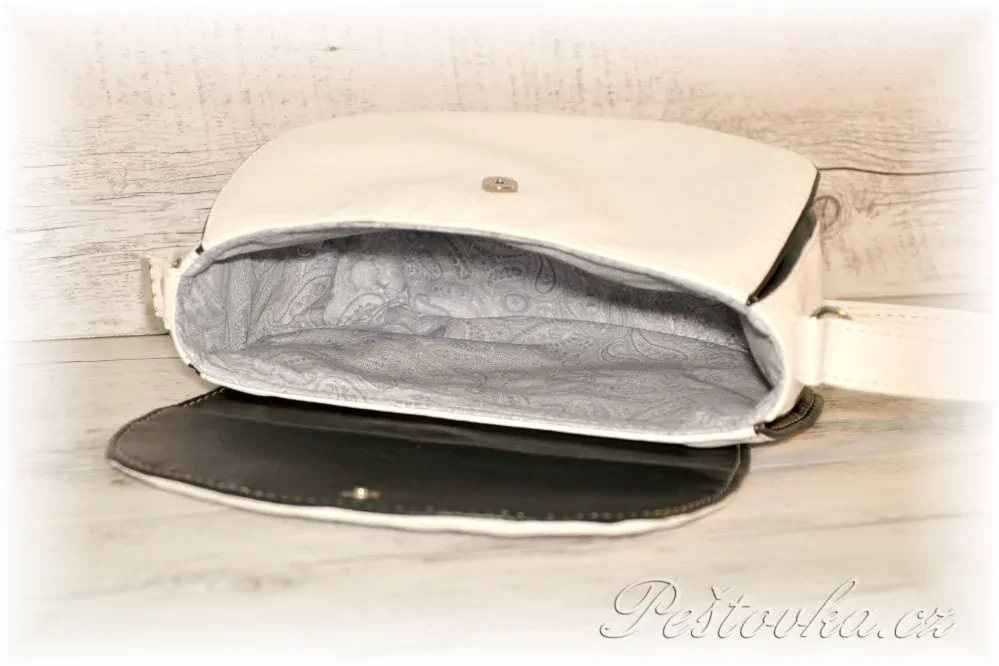 Peštovka - kabelka HOPE *bílá s výšivkou*