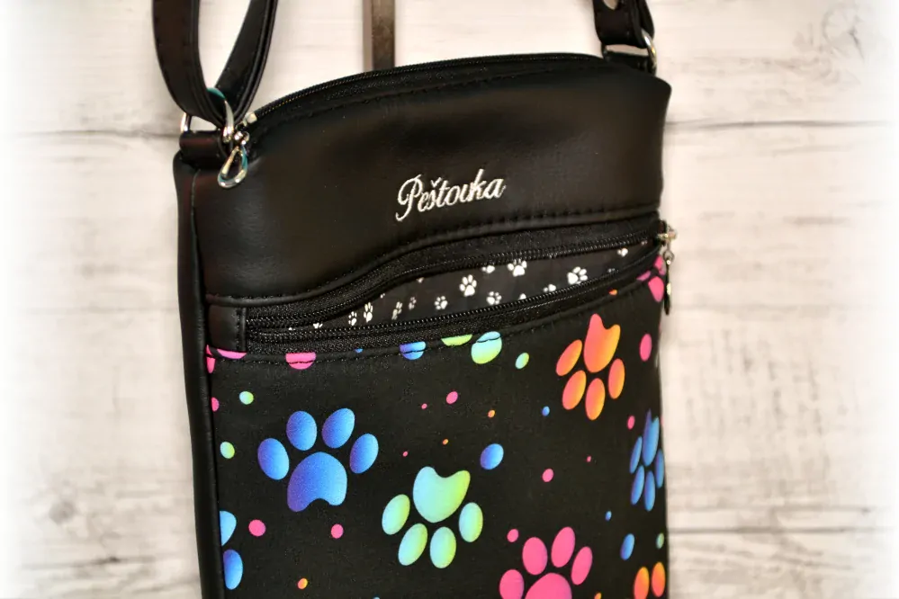 Peštovka - Crossbody KOA *barevné tlapky*