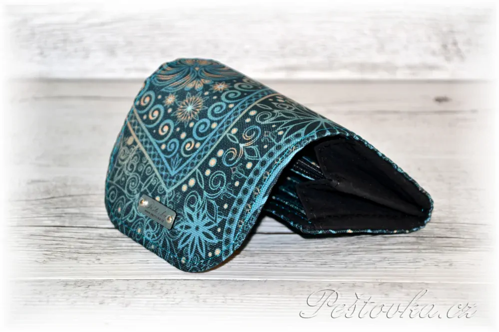 Peštovka - Malá klopová peněženka 13cm *MEHNDI*