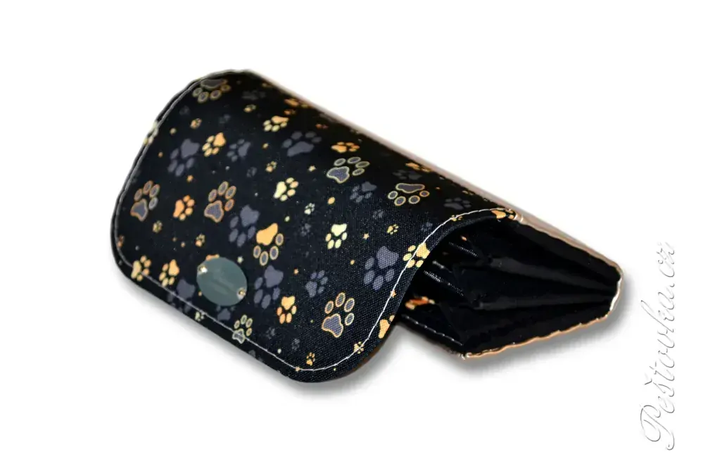 Peštovka Dámská peněženka *zlatošedé tlapky* se zlatou