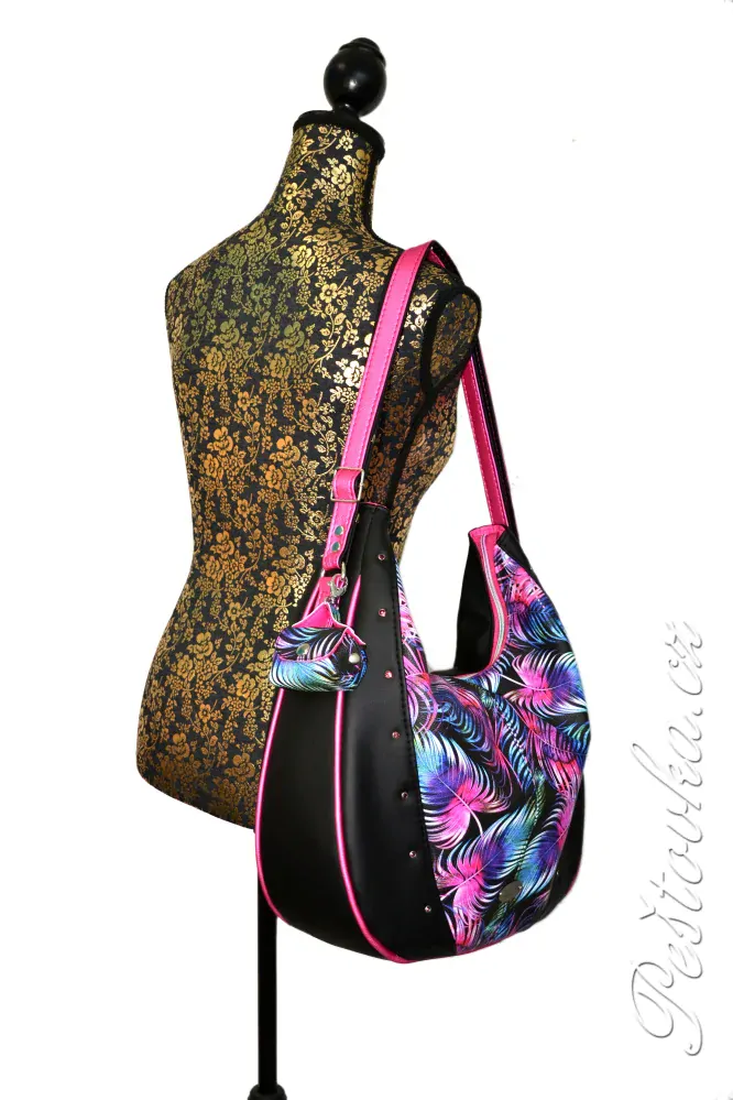 Peštovka - kabelka Karola *černo-růžová s listy*