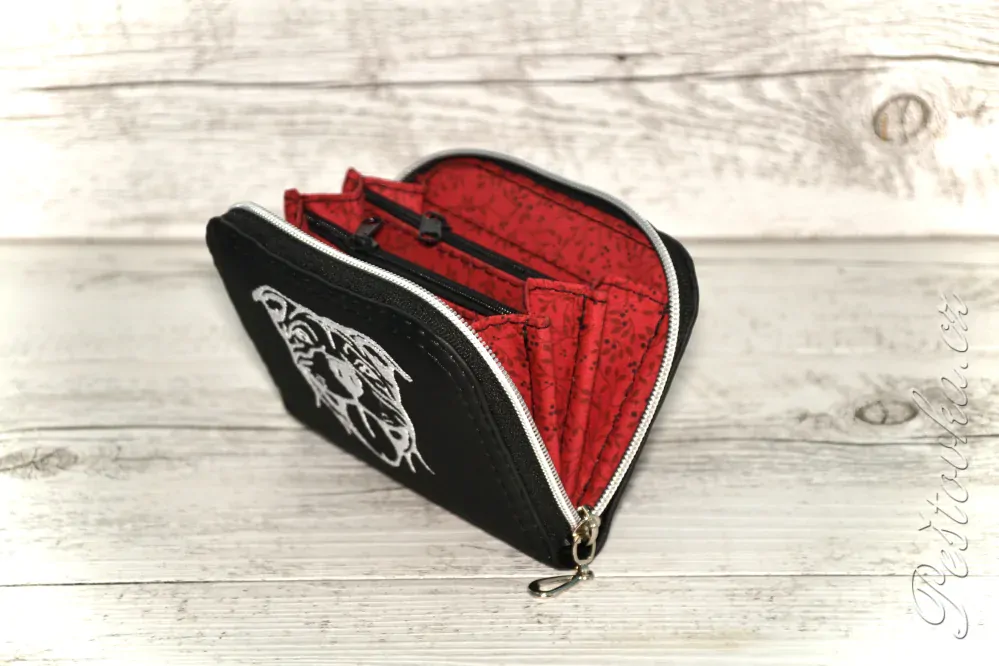 Peštovka Malá zipová peněženka *stafík*