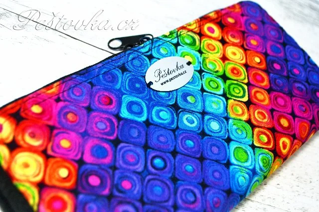 Peštovka Zipová peněženka *Geo Fantasy*