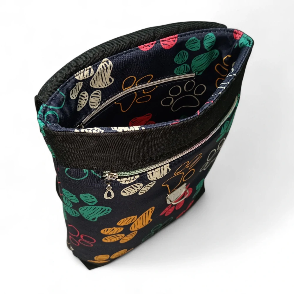 Peštovka - městský batoh CITY BAG *TLAPKY*