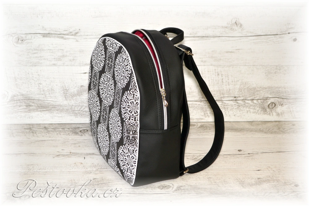 Peštovka batůžek EVERYDAY *black&white*