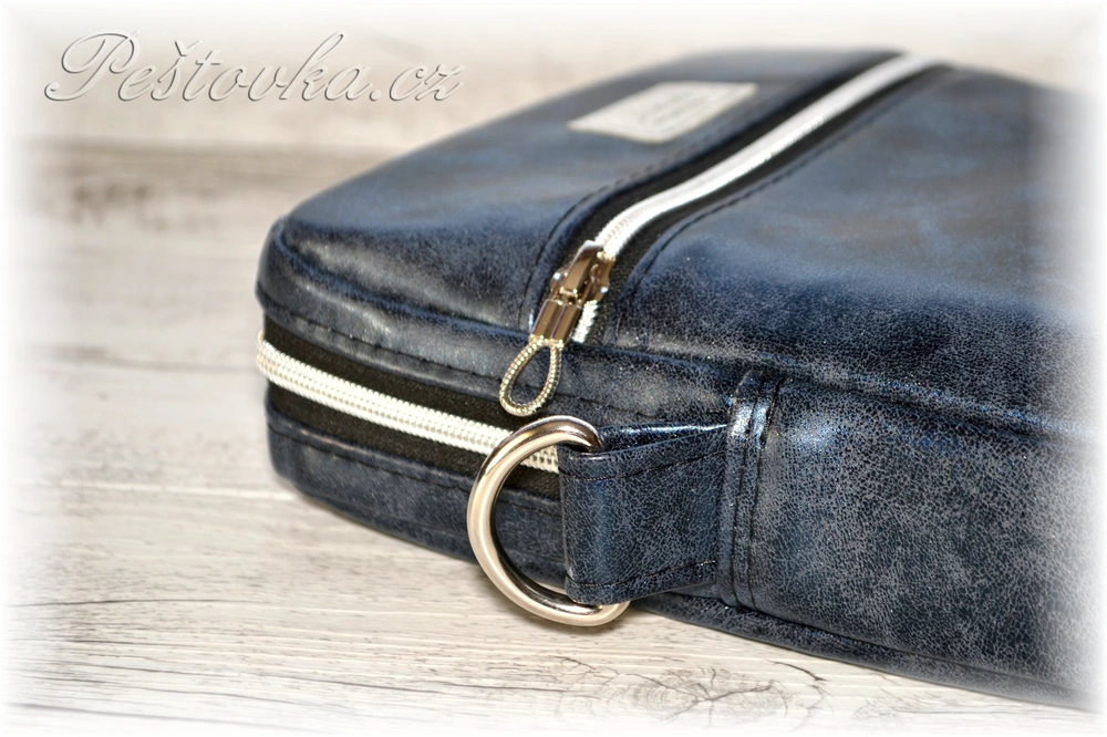 Peštovka pánská crossbody Oskar *černo-modrá metalická*