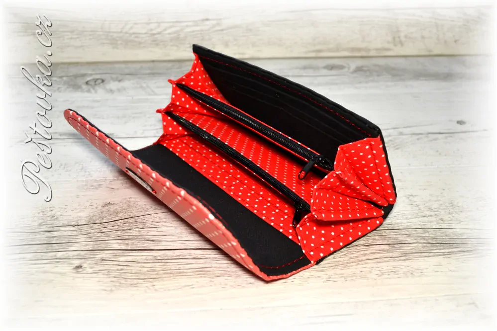 Peštovka Dámská elegantní peněženka *červený puntík + černá*