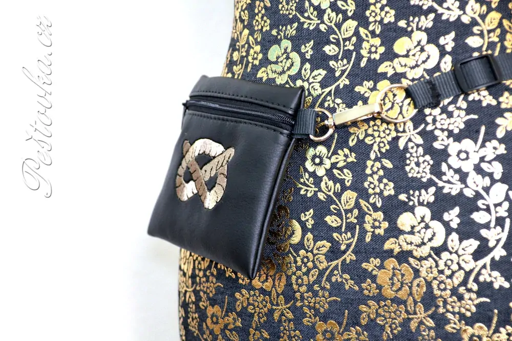 Peštovka Výstavní pamlskovník *uzel černý*