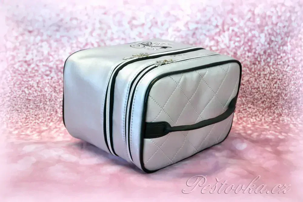 Peštovka kosmetický kufřík TOWER *stříbrný s výšivkou*