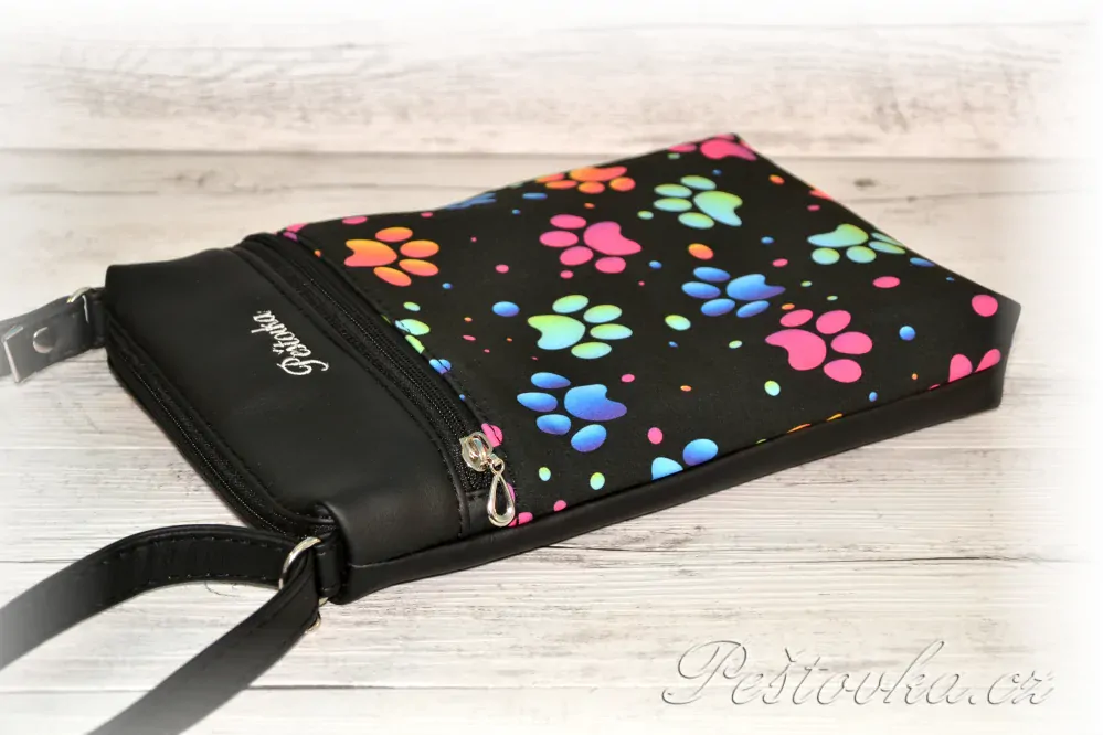 Peštovka - Crossbody KOA *barevné tlapky*
