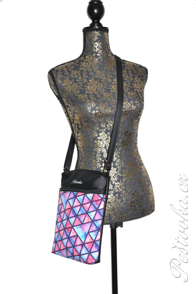 Peštovka - Crossbody KOA *barevné trojúhelníky*