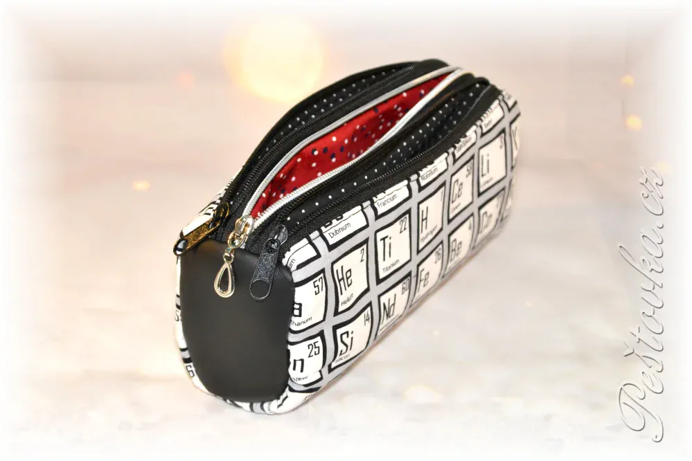 Peštovka - tříkomorový penál *chemická tabulka*