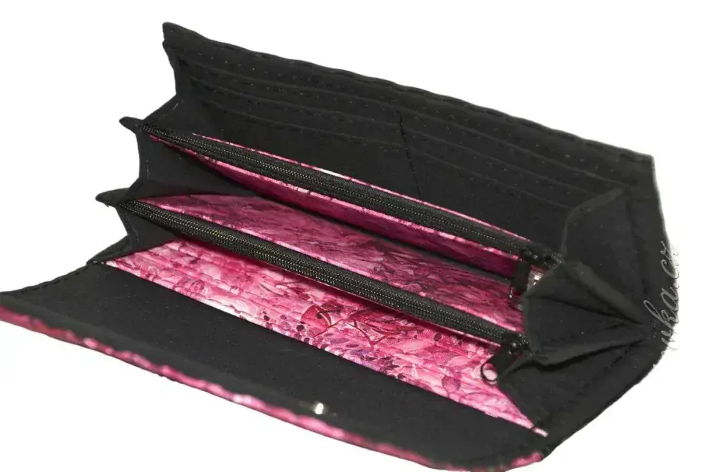 Peštovka Dámská elegantní peněženka Floralessence