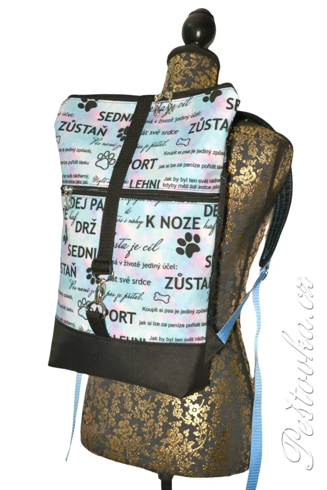 Peštovka Překlápěcí batoh Lucas *duhové nápisy*