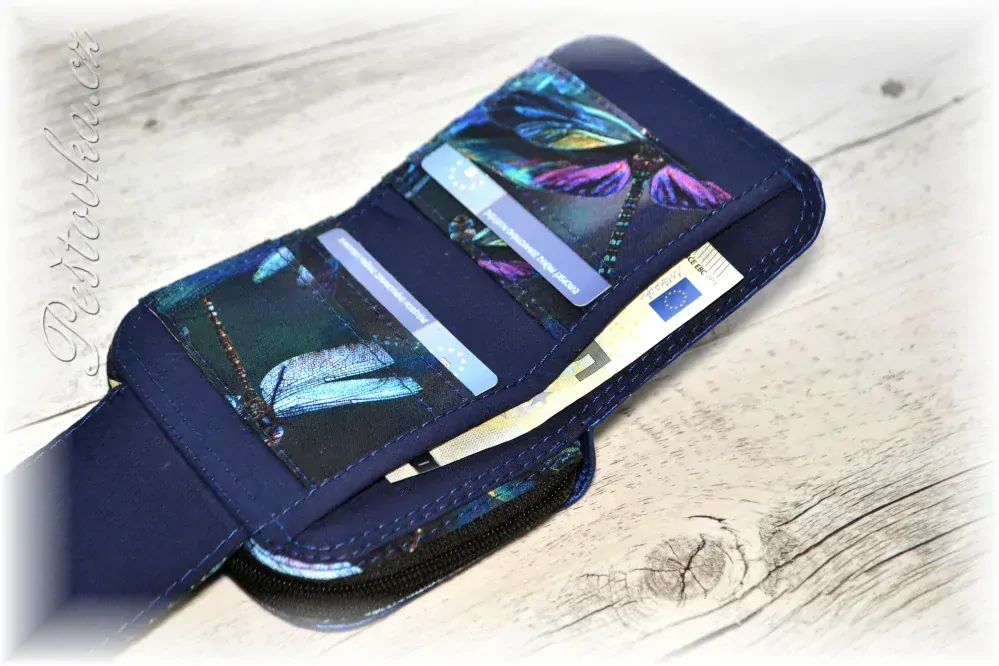 Peštovka Malá praktická zipová peněženka *metalická koženka + vážky*