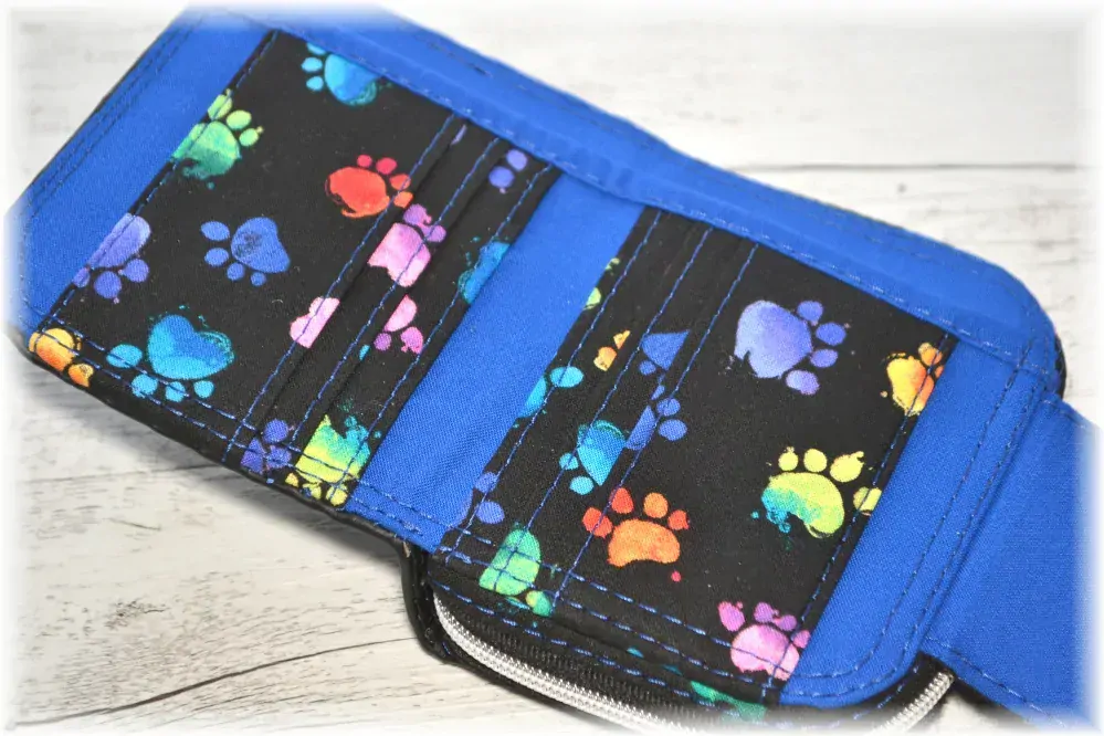 Peštovka Malá praktická zipová peněženka *barevné tlapky akvarel*