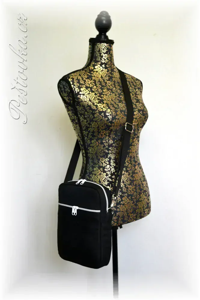 Peštovka - Pánská crossbody Oskar *černá*