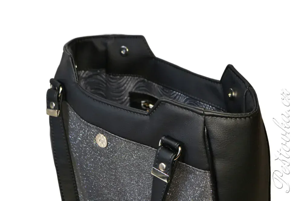 Peštovka kabelka Molly *černo-stříbrná*