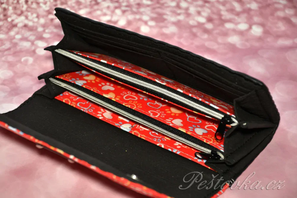 Peštovka Dámská elegantní peněženka *Paws - červená černá*