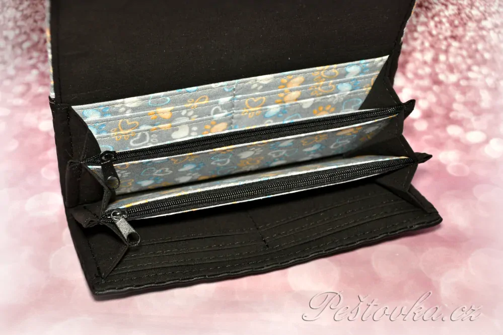 Peštovka Dámská elegantní peněženka *Paws šedočerná*