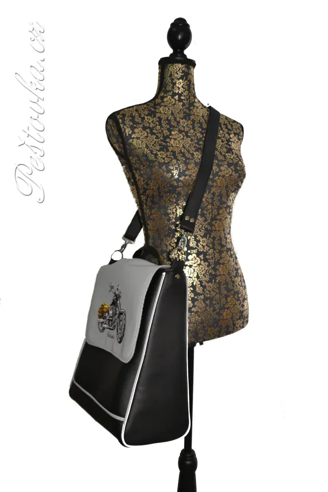 Peštovka - kabelko-batoh ALEX *černošedý s motorkou*