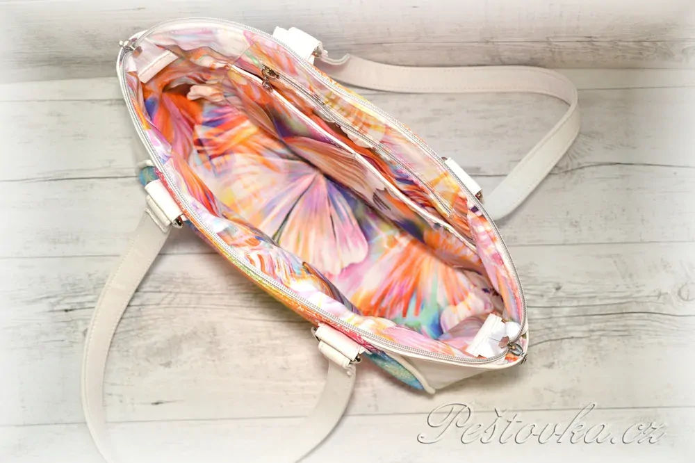 Peštovka - kabelka PANDORA *duhovka s bílou*