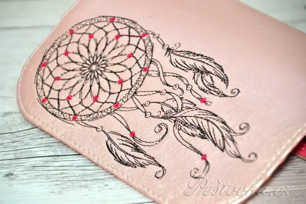 Peštovka Dámská elegantní peněženka *pudrově růžová s lapačem*