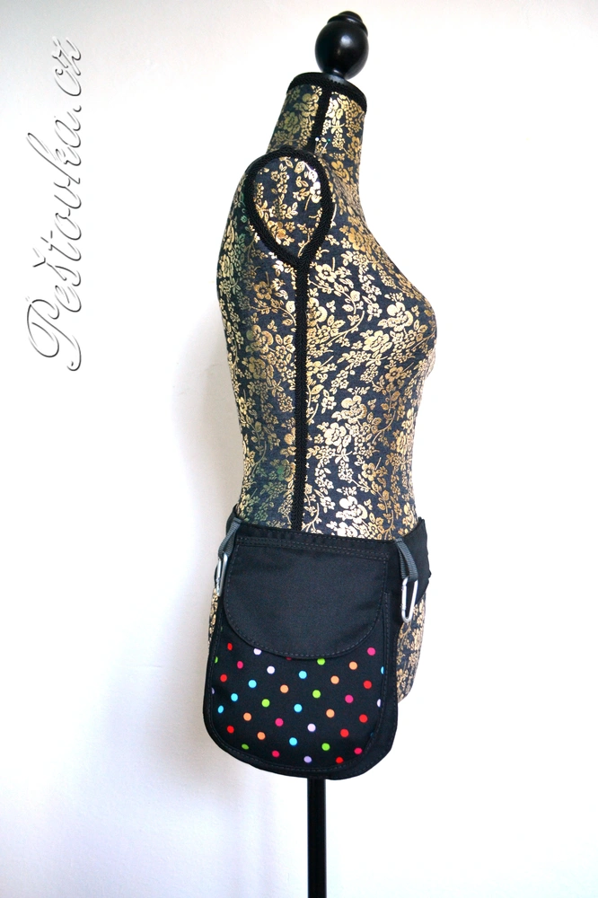 Peštovka ledvinka POSETO *barevný puntík*