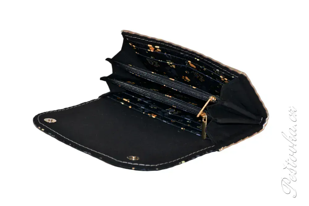 Peštovka Dámská peněženka *zlatošedé tlapky* se zlatou