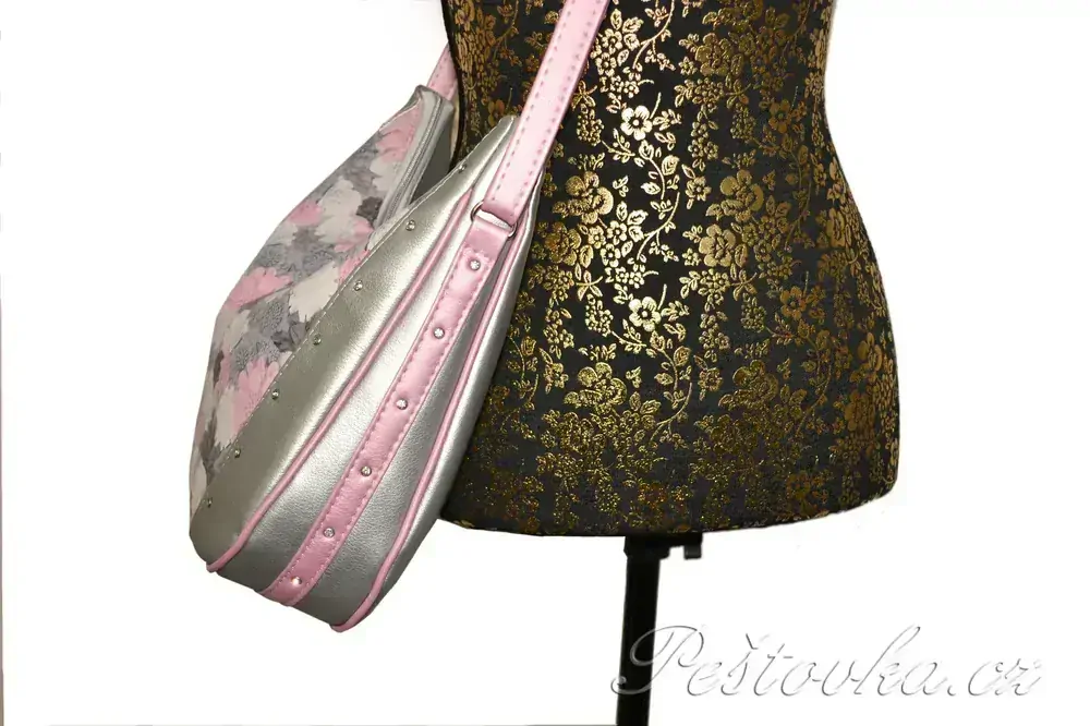 Peštovka - kabelka Karola - zmenšená *pivoňky*