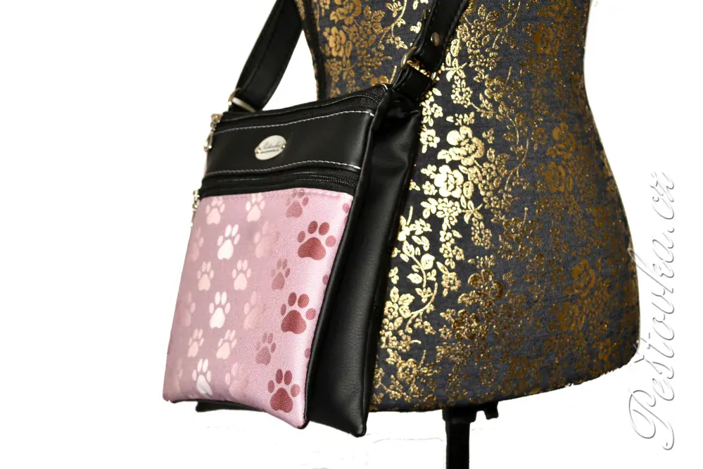 Peštovka - kabelka Tea *lesklé tlapky*