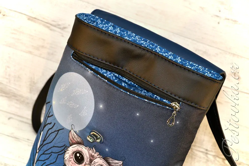 Peštovka městský batoh CITY BAG *modro-černý se sovou*