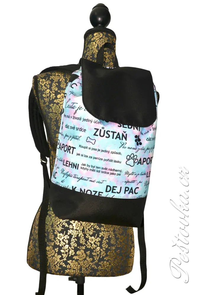 Peštovka - Vycházkový batoh *duhové nápisy*